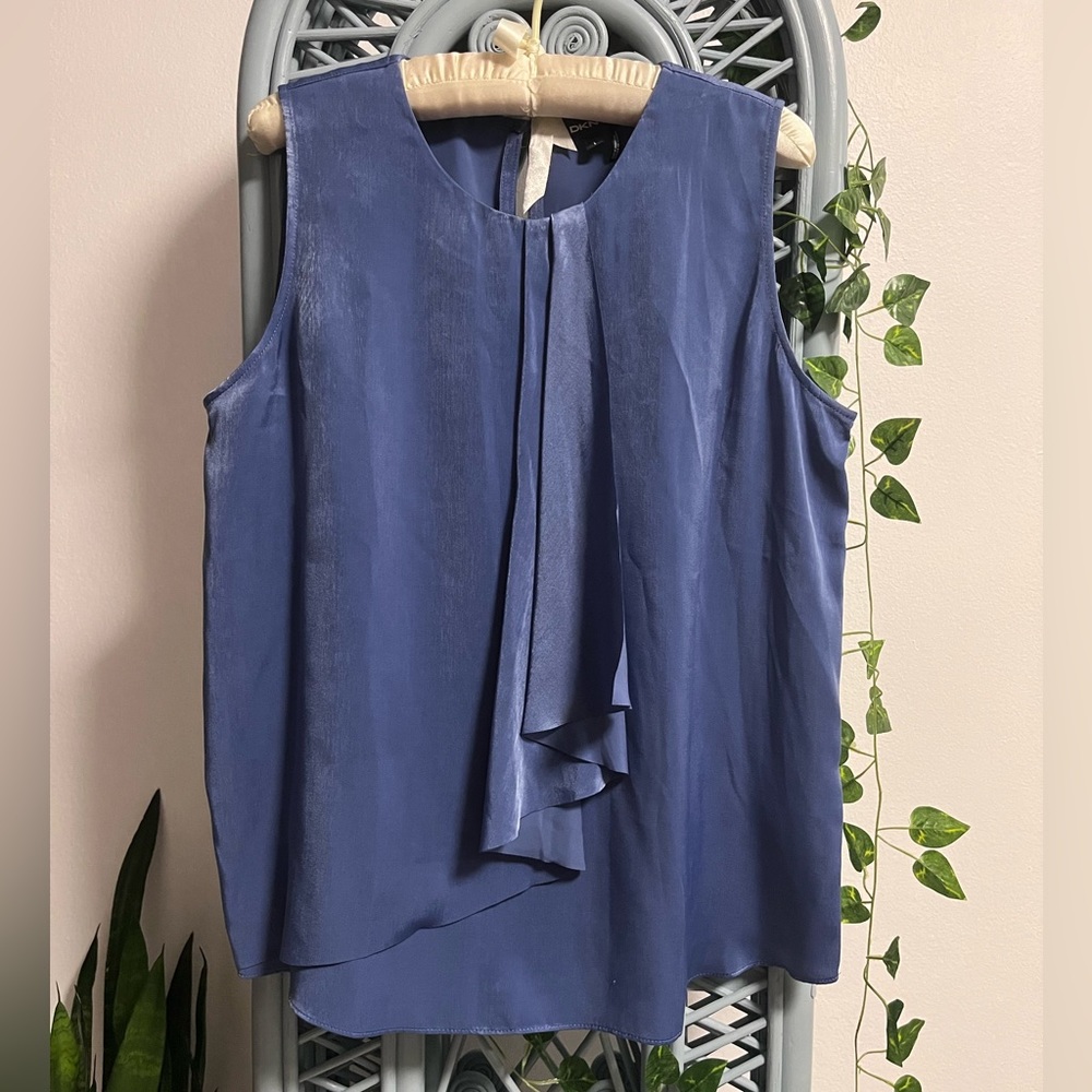 DKNY sleeveless loose blue top, L